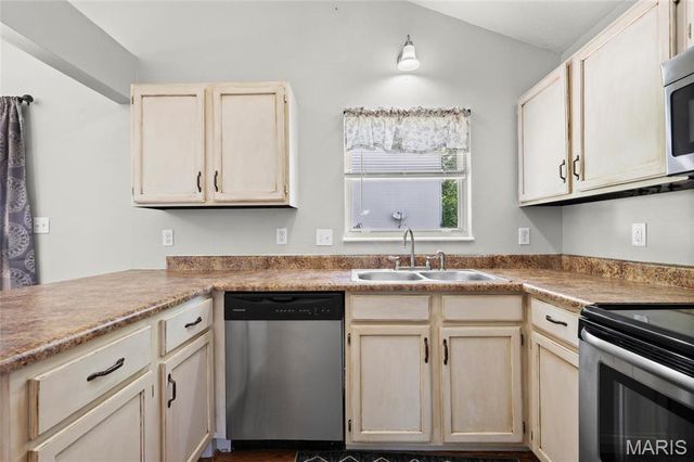1015 Thames Drive, Imperial, MO 63052