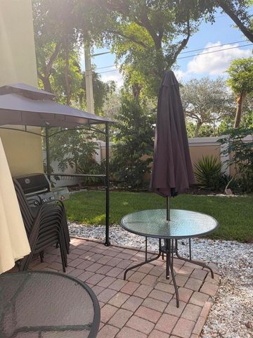 3357 COMMODORE Court, West Palm Beach, FL 33411