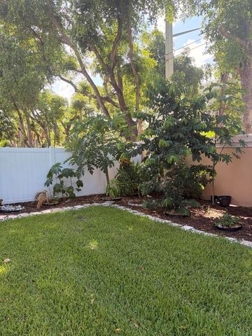 3357 COMMODORE Court, West Palm Beach, FL 33411