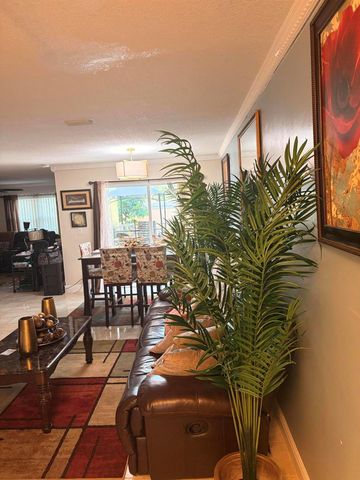 3357 COMMODORE Court, West Palm Beach, FL 33411