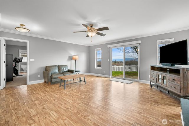 6204 Lincoln Drive, Ferndale, WA 98248