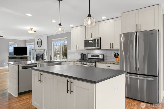 6204 Lincoln Drive, Ferndale, WA 98248