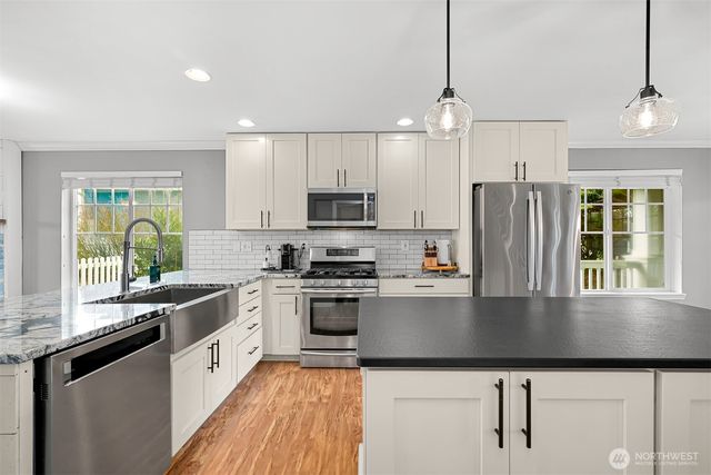 6204 Lincoln Drive, Ferndale, WA 98248