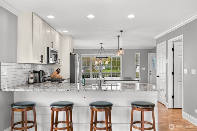 6204 Lincoln Drive, Ferndale, WA 98248