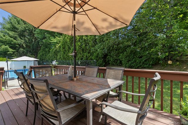 26 Pugsley Parkway, Cortlandt Manor, NY 10567