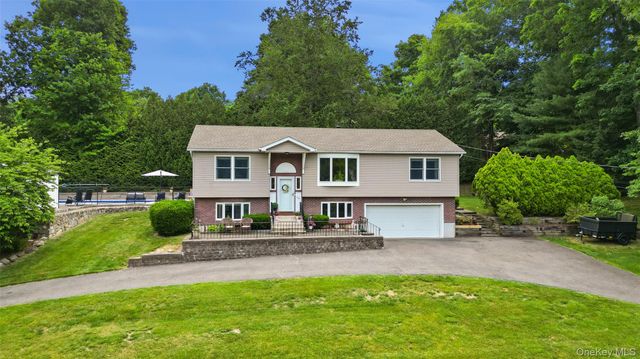26 Pugsley Parkway, Cortlandt Manor, NY 10567
