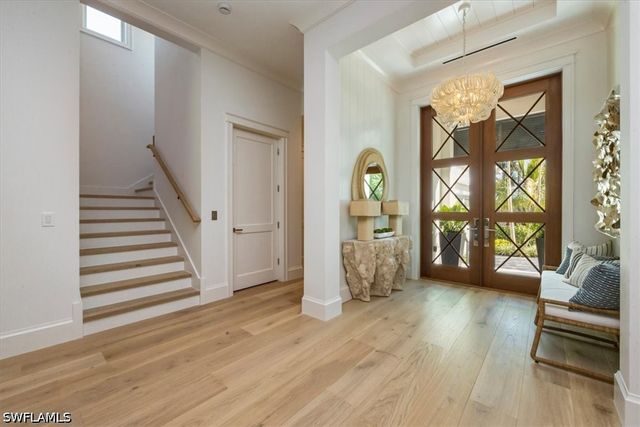 493 8th AVE S, Naples, FL 34102