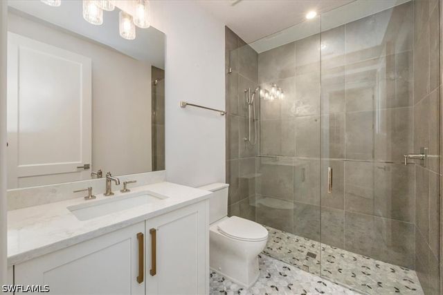 493 8th AVE S, Naples, FL 34102
