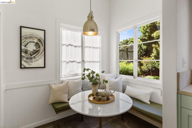 2811 Parker St, Berkeley, CA 94704