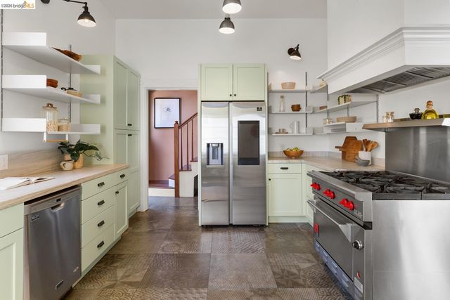 2811 Parker St, Berkeley, CA 94704