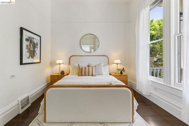 2811 Parker St, Berkeley, CA 94704