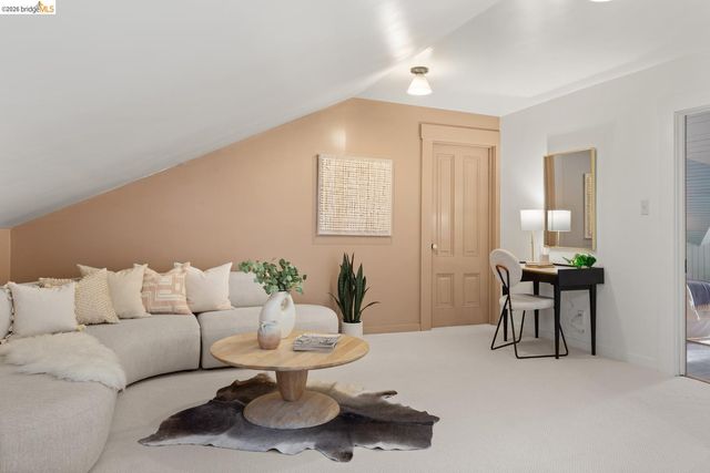 2811 Parker St, Berkeley, CA 94704