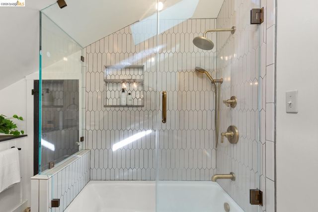 2811 Parker St, Berkeley, CA 94704