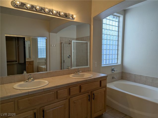 2562 Orangeglory Drive, Henderson, NV 89052