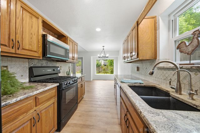 4517 W Tacoma Street, Broken Arrow, OK 74012