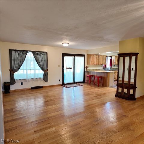 67156 Joella Drive, St Clairsville, OH 43950