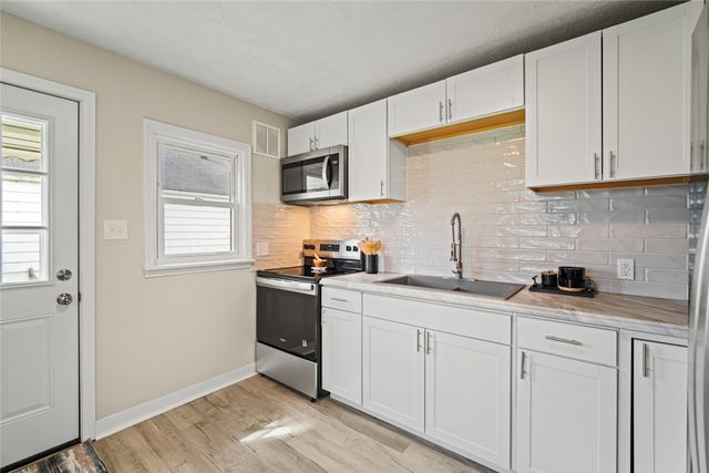 1706 Park Drive, Middletown, OH 45044