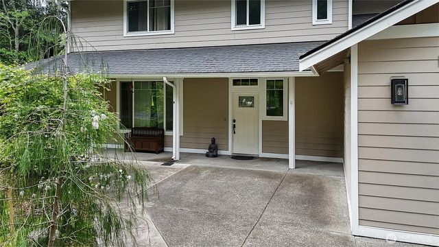 17718 Mulqueen Road SE, Rainier, WA 98576