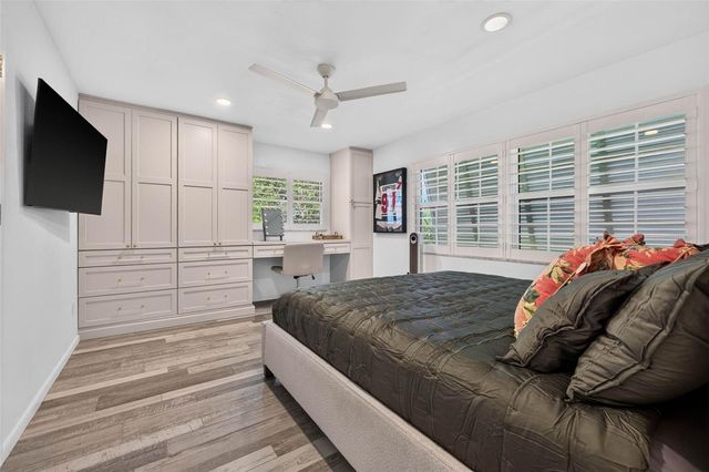 616 PINELAND AVENUE, Clearwater, FL 33756