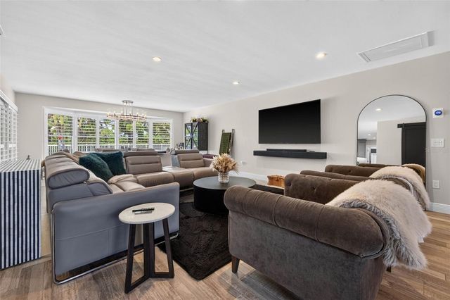 616 PINELAND AVENUE, Clearwater, FL 33756