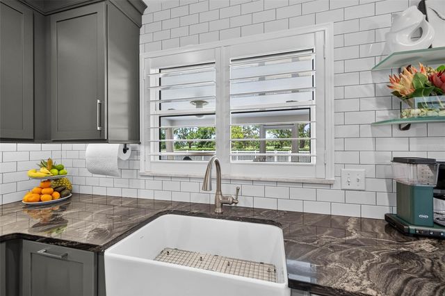 616 PINELAND AVENUE, Clearwater, FL 33756