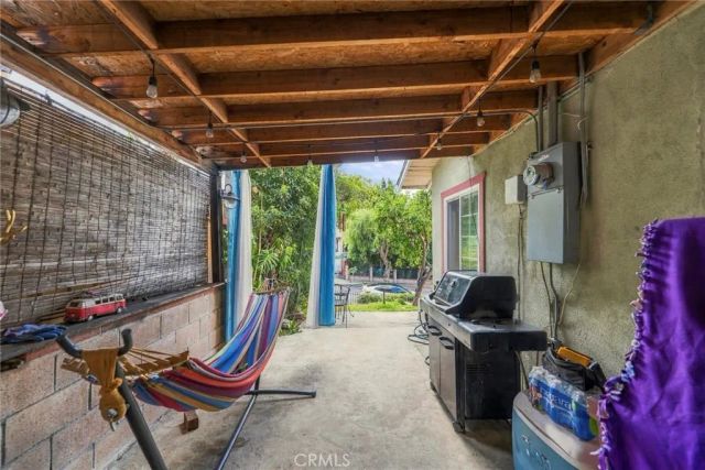 5139 Irvington Place, Los Angeles, CA 90042