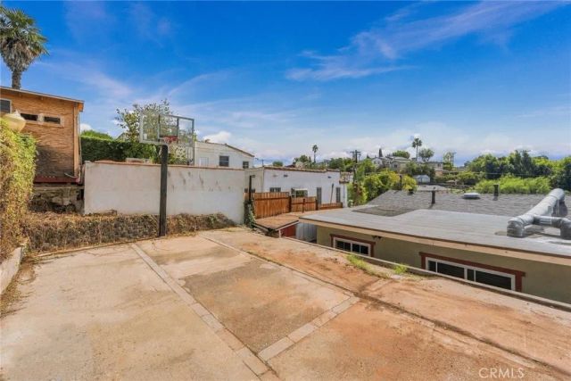 5139 Irvington Place, Los Angeles, CA 90042