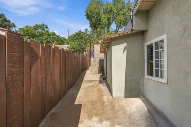 5139 Irvington Place, Los Angeles, CA 90042