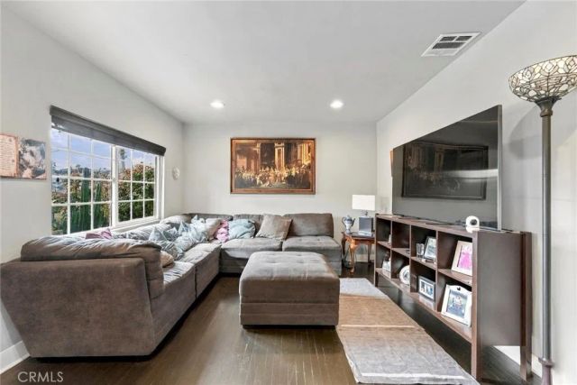 5139 Irvington Place, Los Angeles, CA 90042