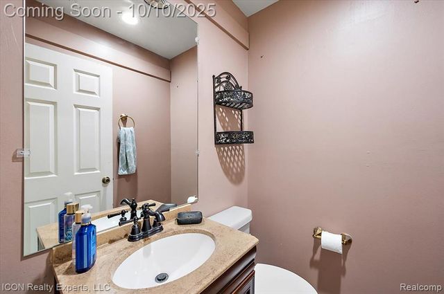 21901 Concord Street, Southfield, MI 48076