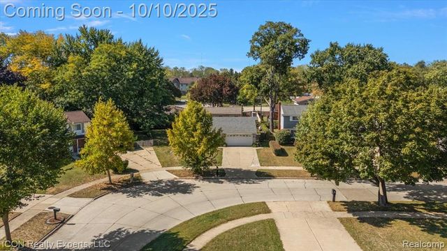 21901 Concord Street, Southfield, MI 48076