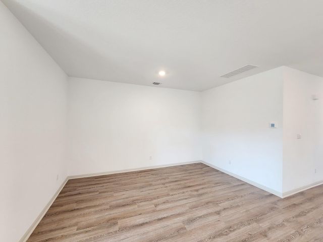 126 Fort Clark Springs LN, Hutto, TX 78634