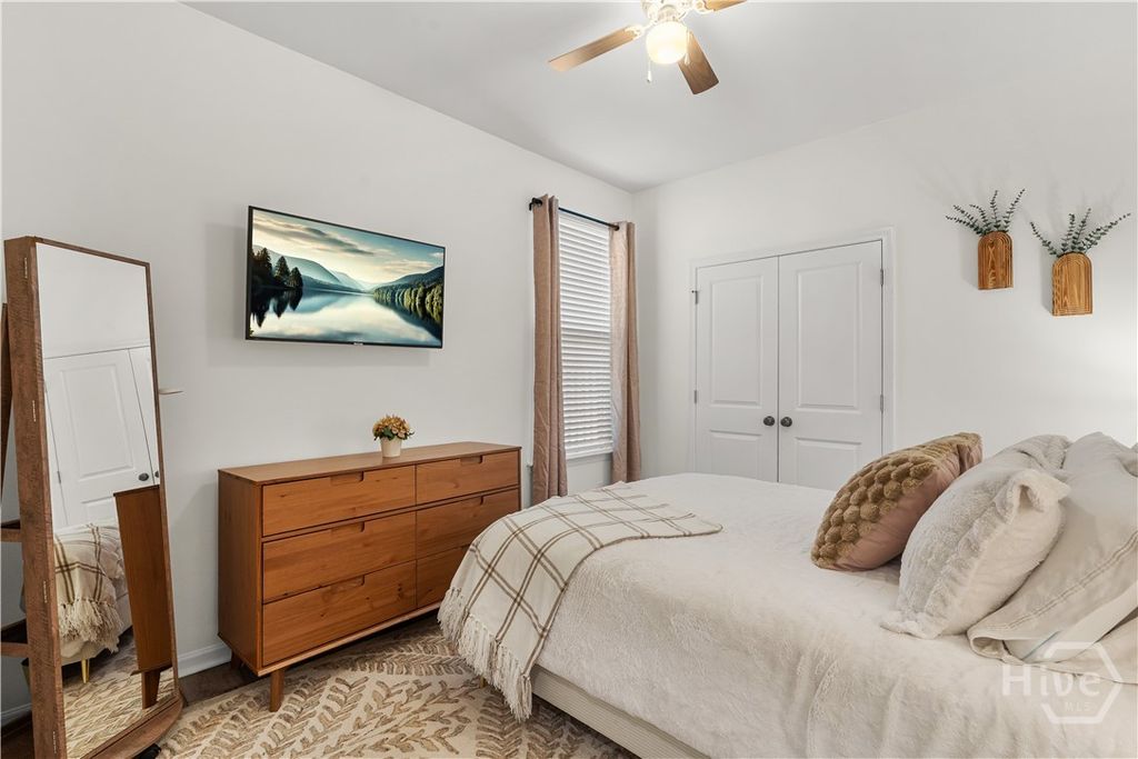 Image 11 of property listing at 256 Excel Drive, Richmond Hill, GA 31324