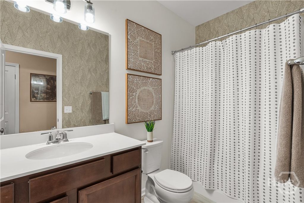 Image 12 of property listing at 256 Excel Drive, Richmond Hill, GA 31324