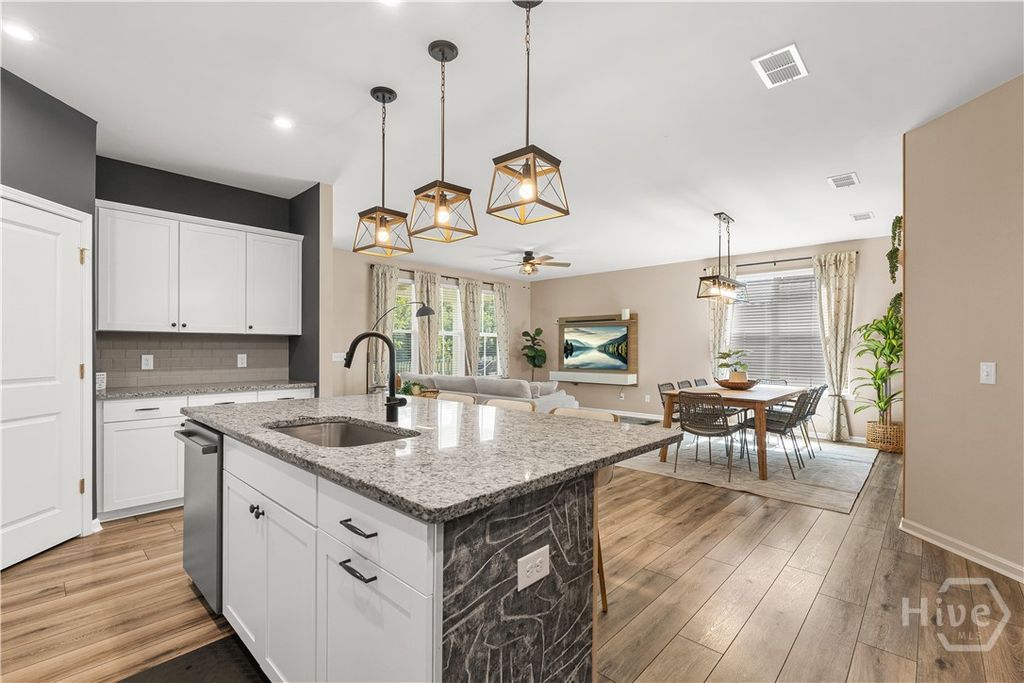 Image 21 of property listing at 256 Excel Drive, Richmond Hill, GA 31324