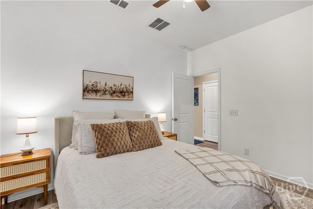 Image 9 of property listing at 256 Excel Drive, Richmond Hill, GA 31324