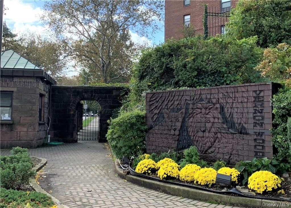 98 Pearsall Drive 1C, Mount Vernon, NY 10552 — exterior