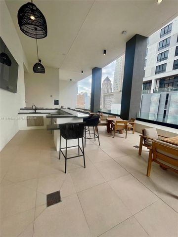 225 N Miami 3106, Miami, FL 33128