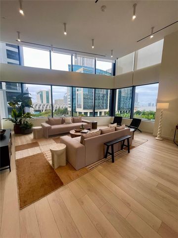 225 N Miami 3106, Miami, FL 33128