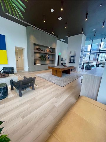 225 N Miami 3106, Miami, FL 33128