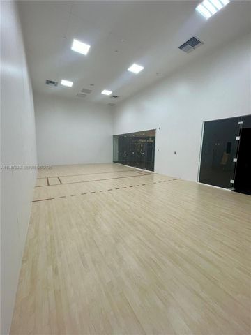 225 N Miami 3106, Miami, FL 33128