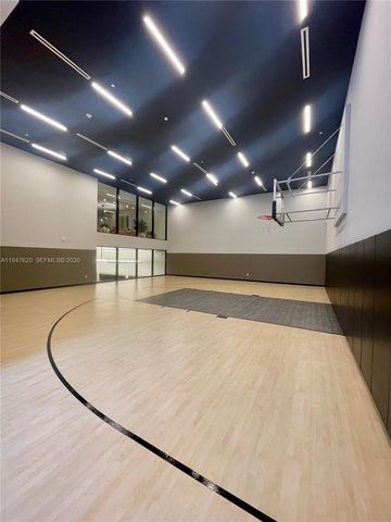 225 N Miami 3106, Miami, FL 33128