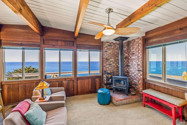 1440 Navarro Bluff Rd, Albion, CA 95410