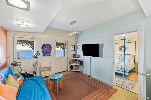 1440 Navarro Bluff Rd, Albion, CA 95410