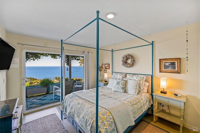 1440 Navarro Bluff Rd, Albion, CA 95410