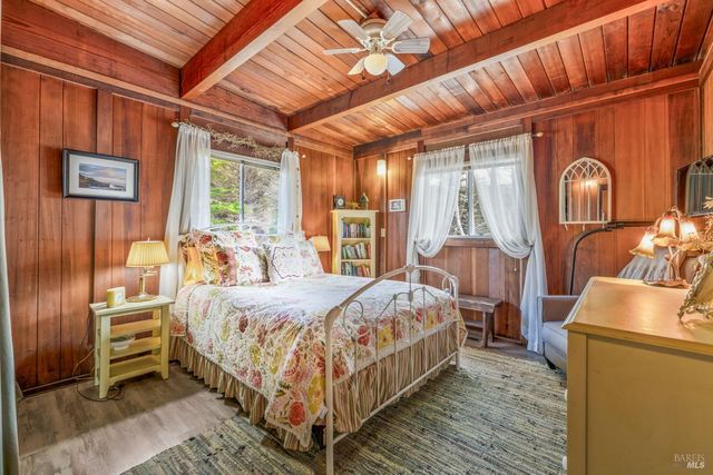 1440 Navarro Bluff Rd, Albion, CA 95410