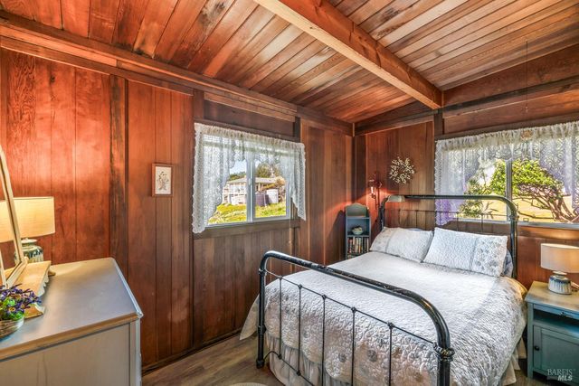 1440 Navarro Bluff Rd, Albion, CA 95410