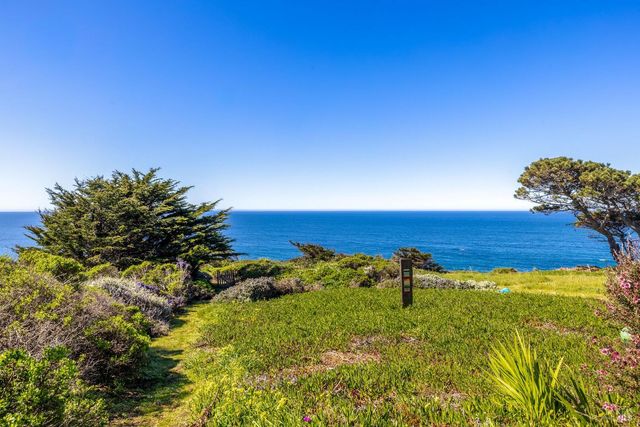 1440 Navarro Bluff Rd, Albion, CA 95410