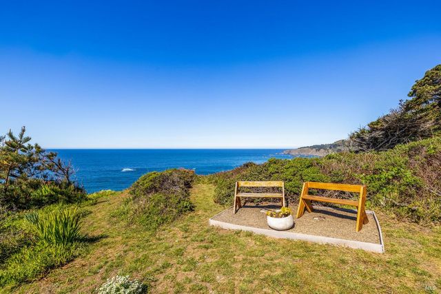 1440 Navarro Bluff Rd, Albion, CA 95410