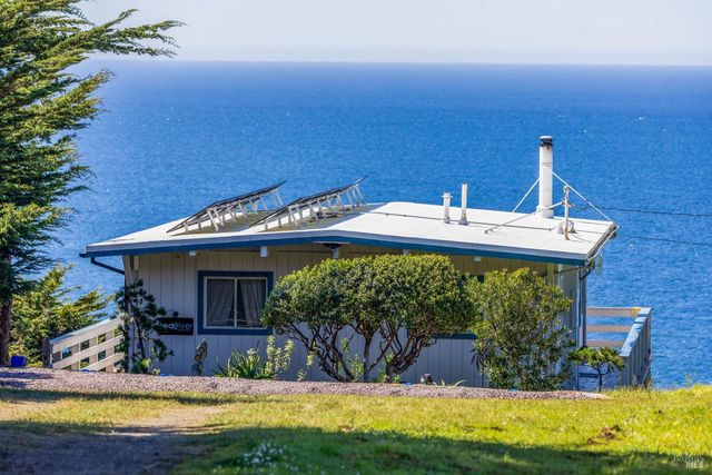 1440 Navarro Bluff Rd, Albion, CA 95410